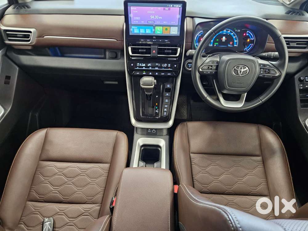 Toyota Innova Hycross 2.0 Zx (o) Hybrid 7 Str, 2024, Petrol
