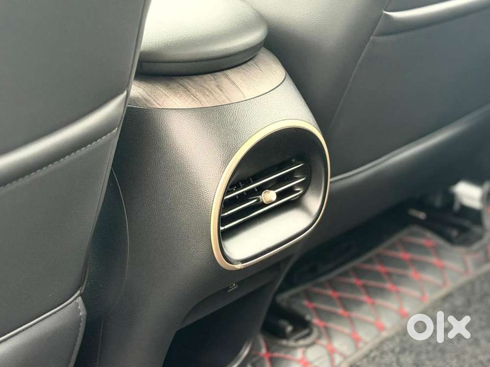 Mg Windsor Ev Essence, 2025, Electric