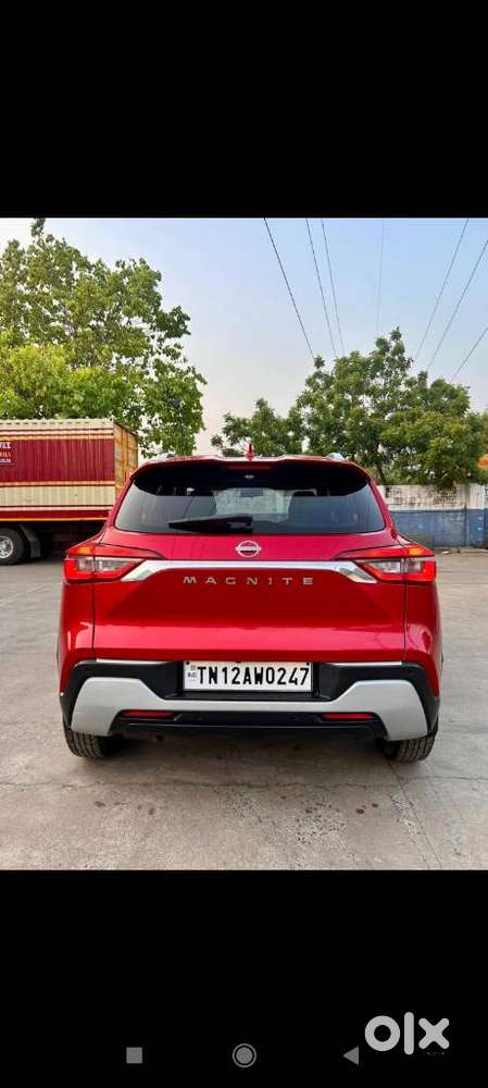 Nissan Magnite 1.0 Xv Premium, 2022, Petrol