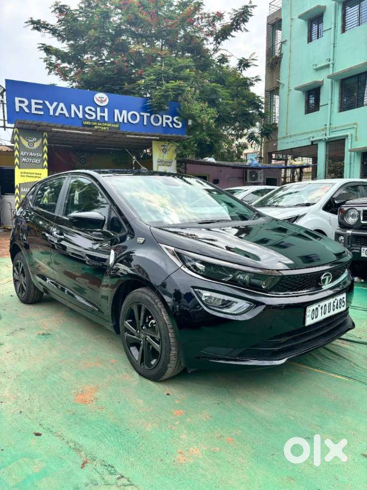 Tata Altroz, 2022, Petrol