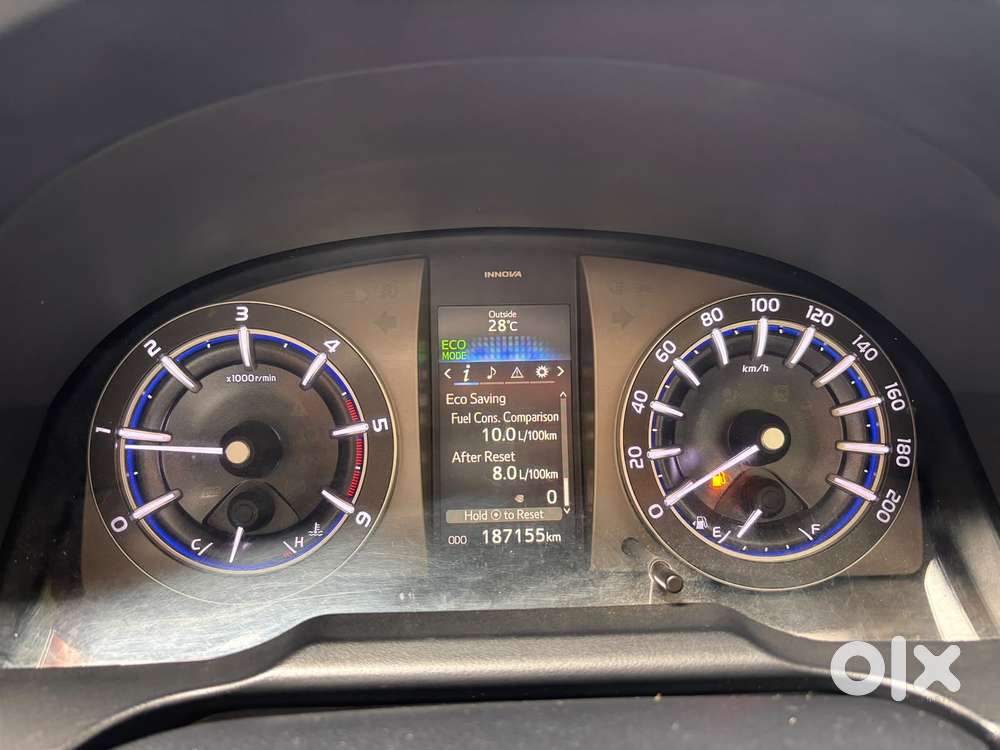 Toyota Innova Crysta 2.4 V, 2017, Diesel