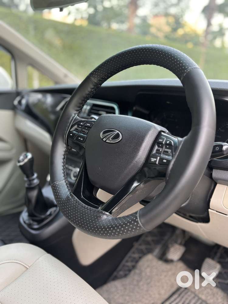 Mahindra Marazzo M8, 2020, Diesel