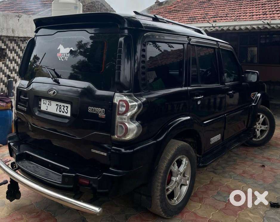Mahindra Scorpio S10 7 Seater, 2017, Diesel
