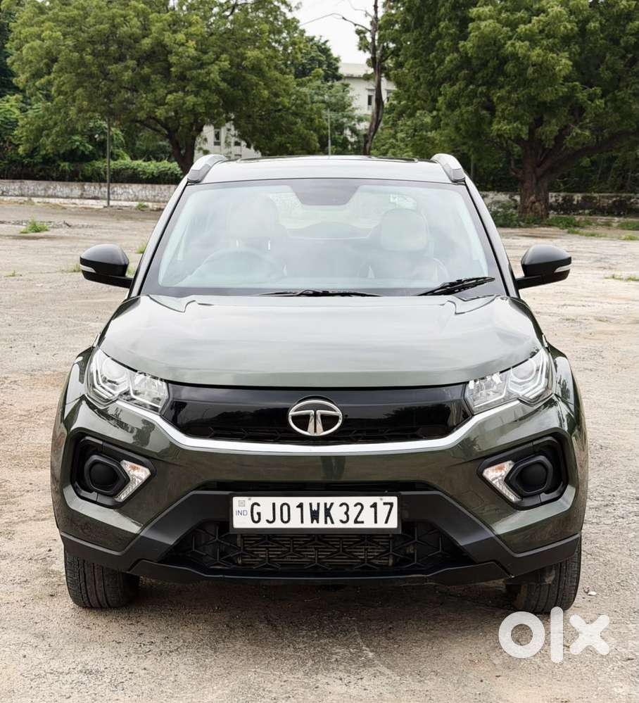 Tata Nexon 1.2 Revotron Xm (s), 2023, Petrol