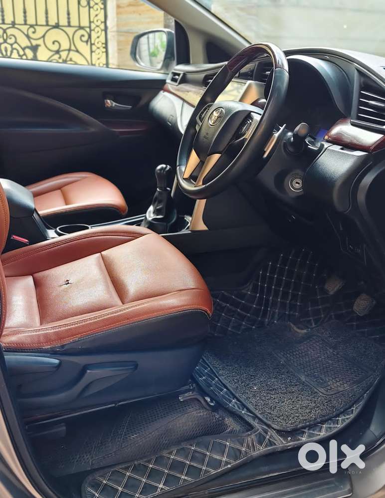 Toyota Innova Crysta 2.4 G Mt 8s, 2018, Diesel