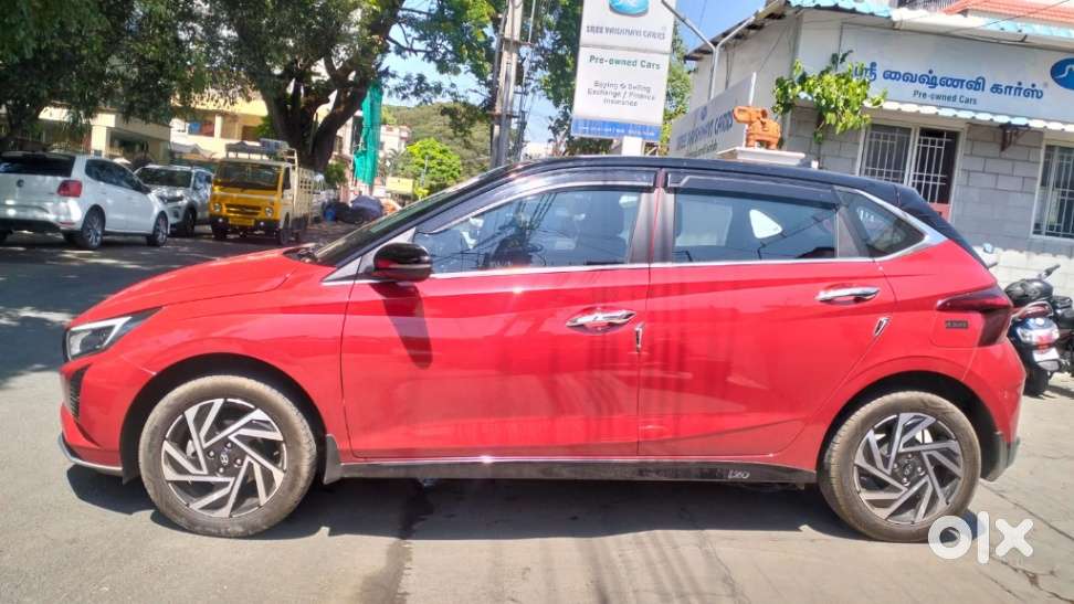 Hyundai I20 Asta (o) 1.2 Ivt Dual Tone, 2025, Petrol