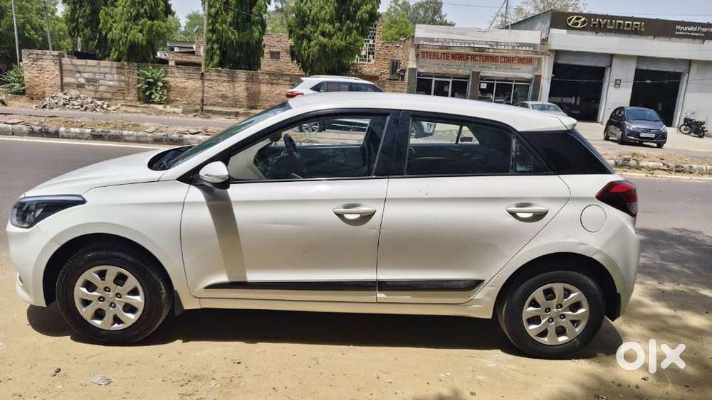 Hyundai Elite I20 Sportz (o) 1.2, 2016, Petrol