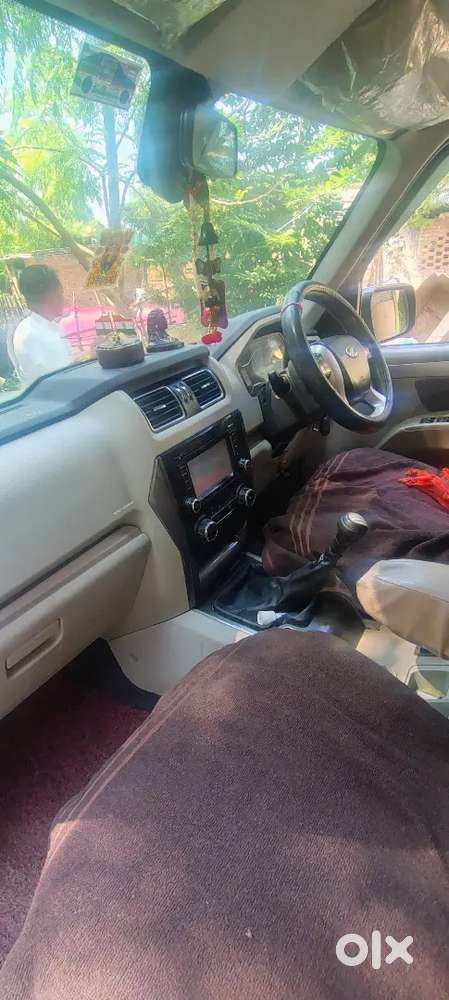 Mahindra Scorpio S10 2015 Year