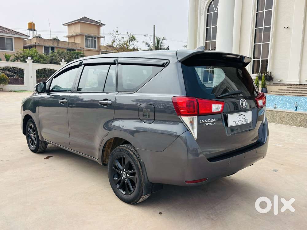 Toyota Innova Crysta 2.4 Gx Mt, 2016, Diesel