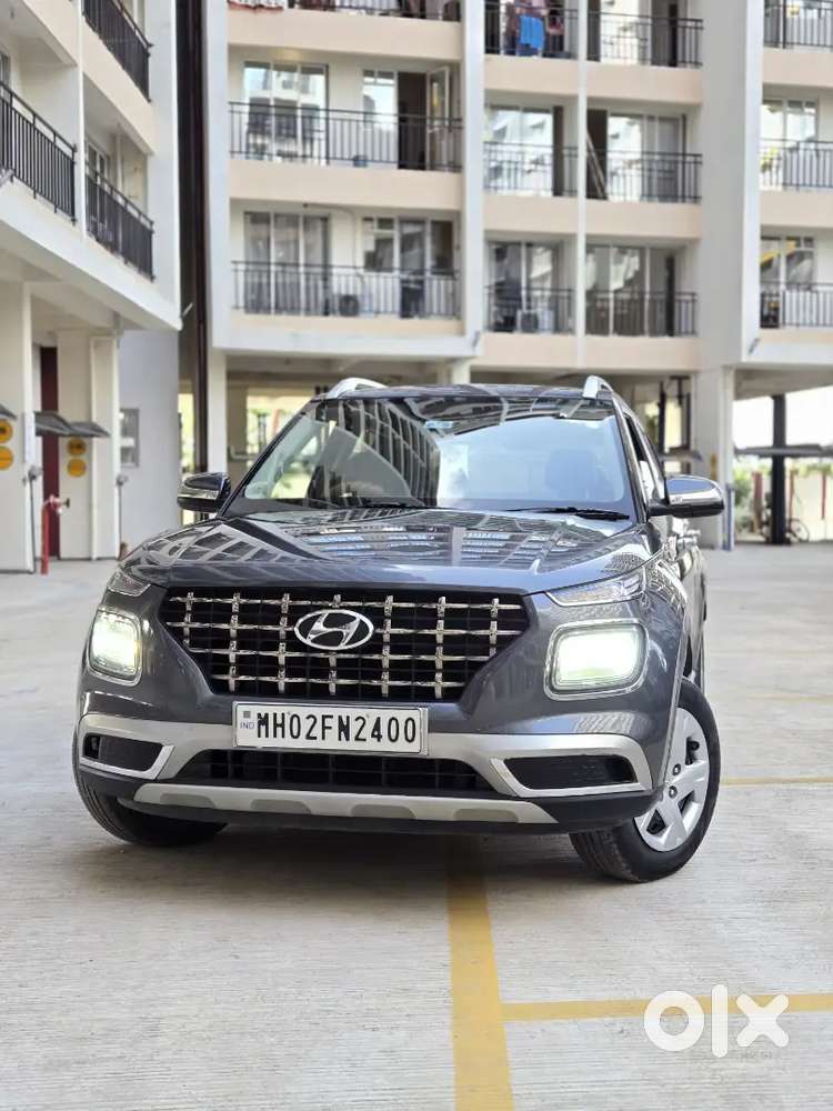 Hyundai Venue Petrol 2021