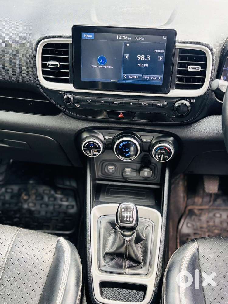 Hyundai Venue Sx Dual Tone Turbo, 2020, Diesel