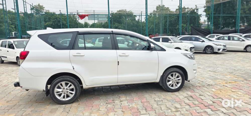 Toyota Innova Crysta 2.4 Gx Mt 8s, 2024, Diesel