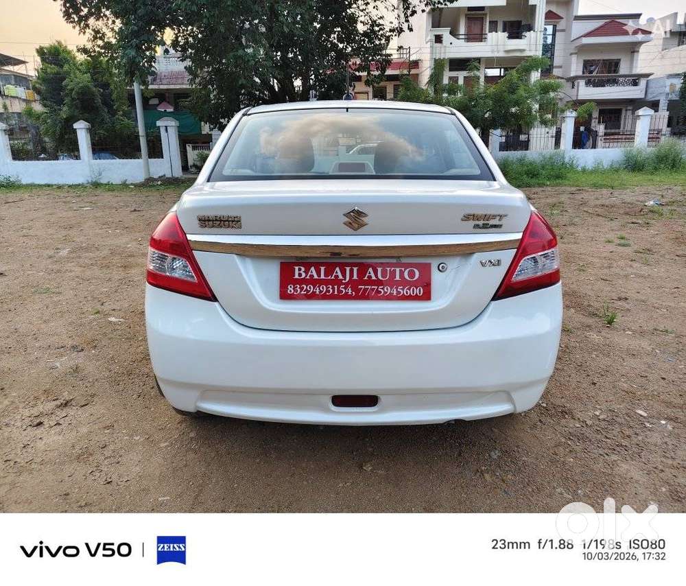 Maruti Suzuki Swift Dzire 1.2 Vxi Bsiv, 2013, Petrol
