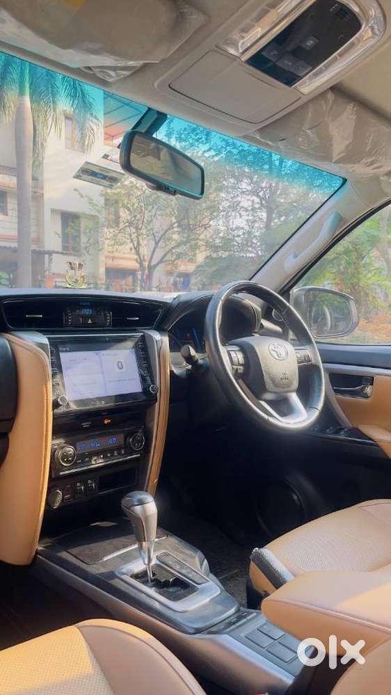 Toyota Fortuner [2021-ongoing] 2.8 2wd Diesel At, 2023, Diesel