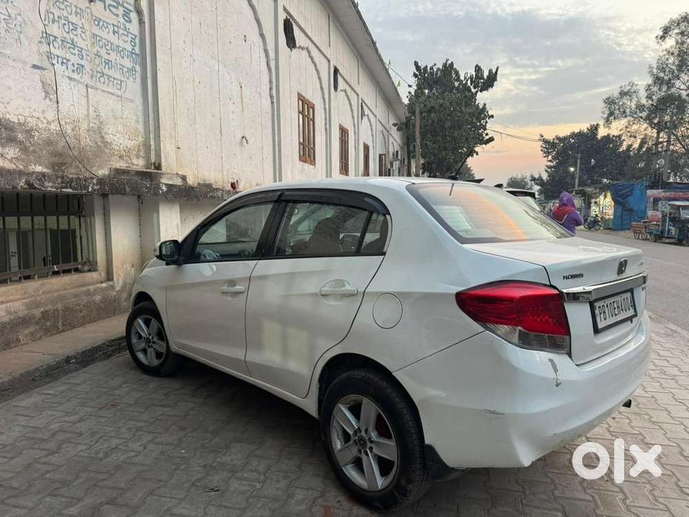 Honda Amaze 2nd Gen 2014 Petrol 75000 Km Driven
