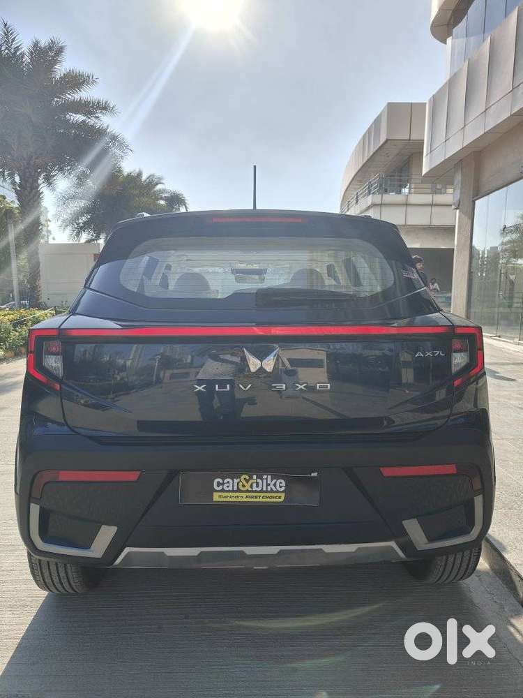 Mahindra Xuv 3xo Ax7l 1.2 Petrol At (pg), 2026, Petrol