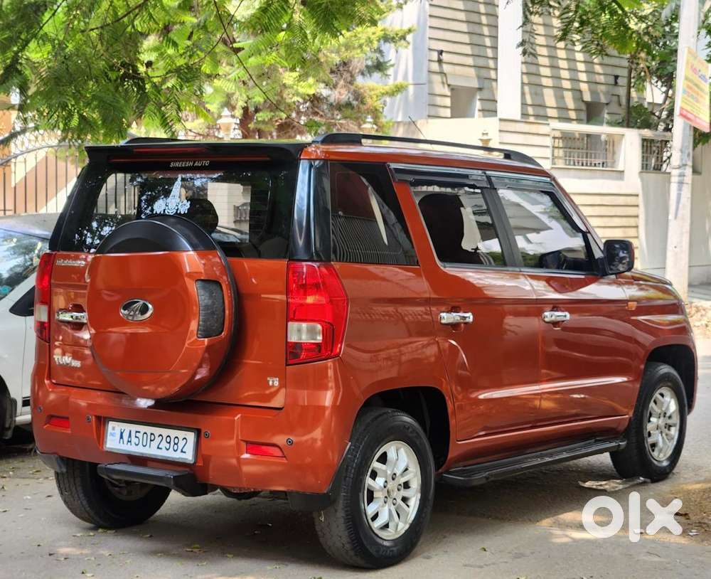 Mahindra Tuv 300