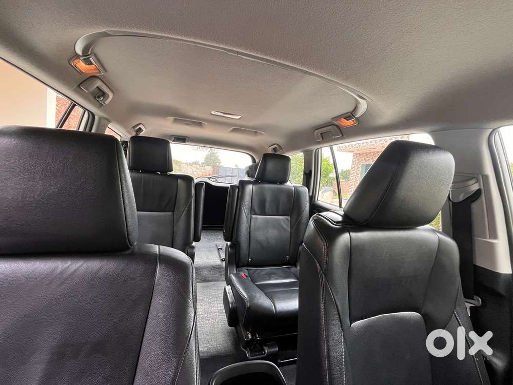Toyota Innova Crysta 2019