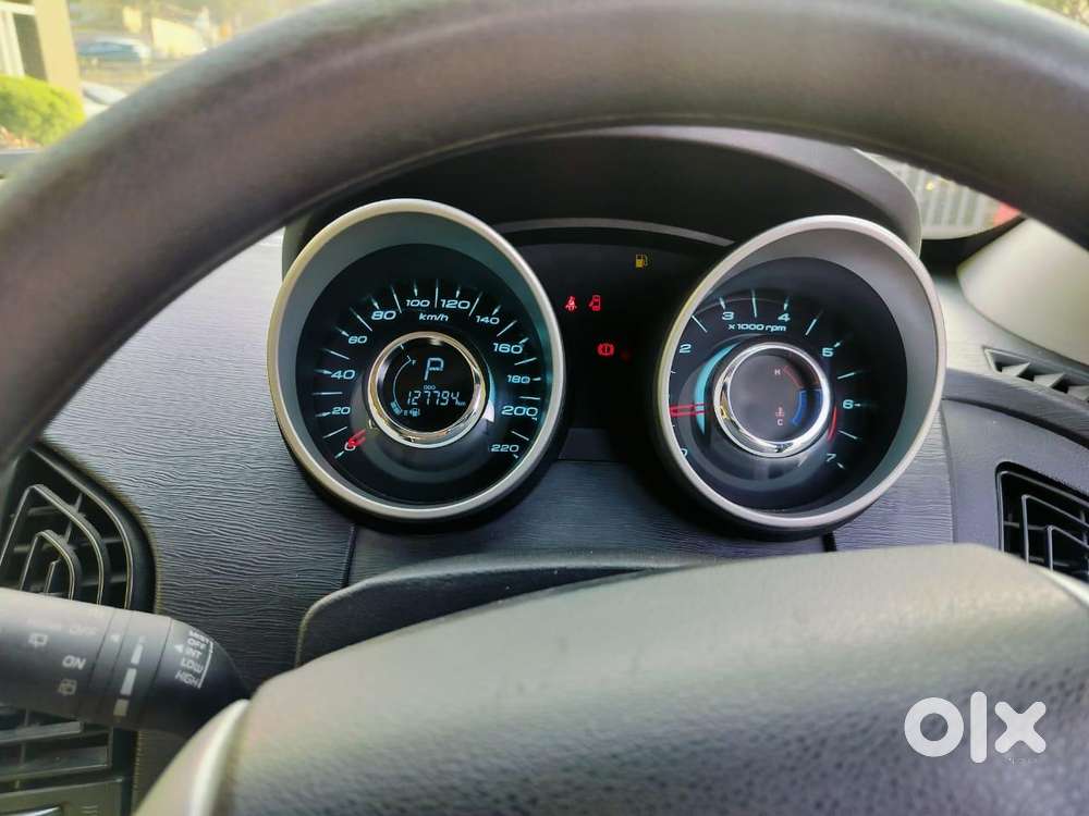 Mahindra Xuv500 W6 At, 2016