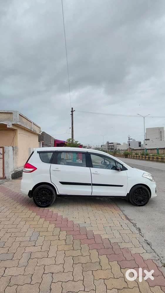 Maruti Suzuki Ertiga Vxi Abs, 2012, Cng & Hybrids