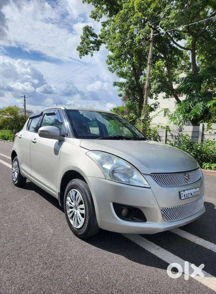 Maruti Suzuki Swift VXI, 2011, Petrol