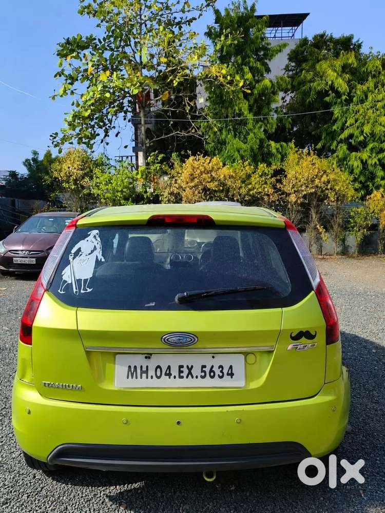 Ford Figo Petrol Titanium, 2011, Petrol