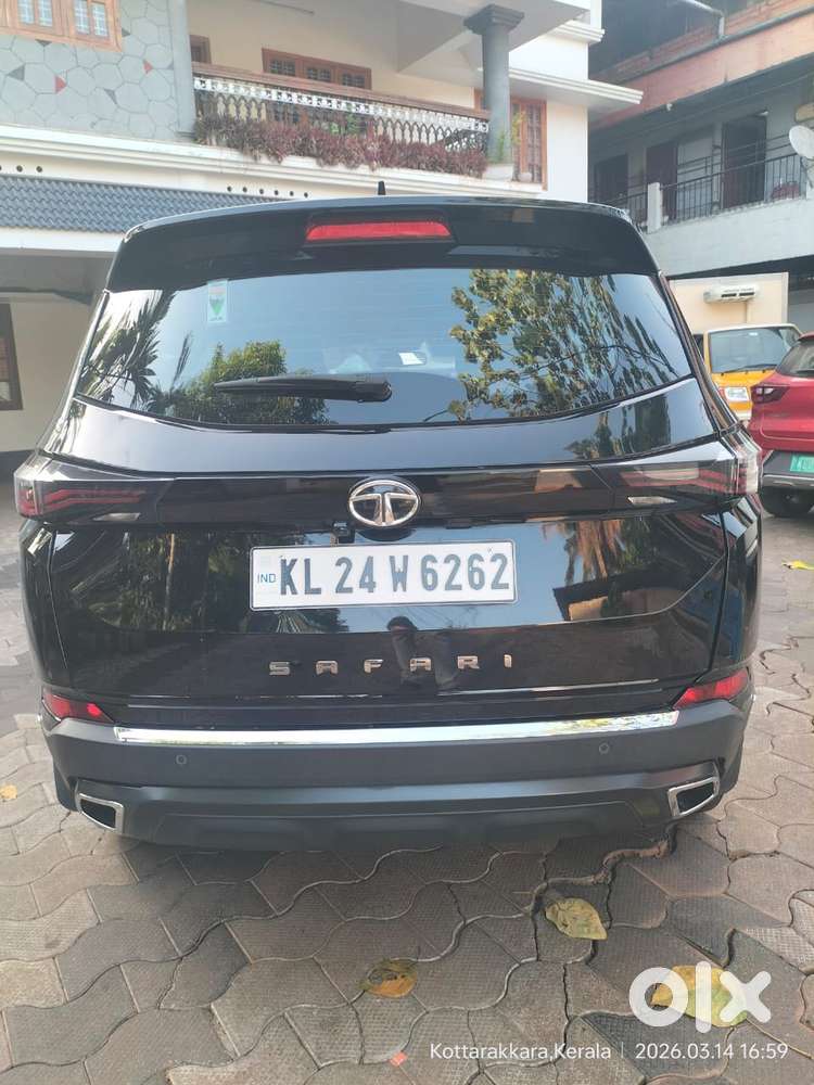Tata Safari 2.0 Xza Plus 6 S Dark Edition, 2023, Diesel