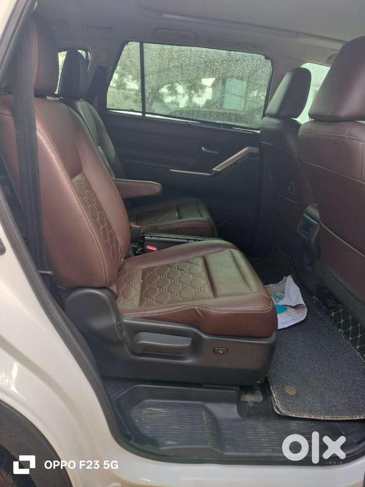 Toyota Innova Hycross 2.0 Zx Hybrid 7 Str, 2023, Petrol