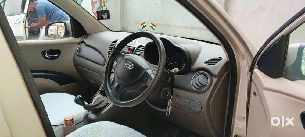 Hyundai Grand I10 Prime 2011 Cng & Hybrids 195000 Km Driven