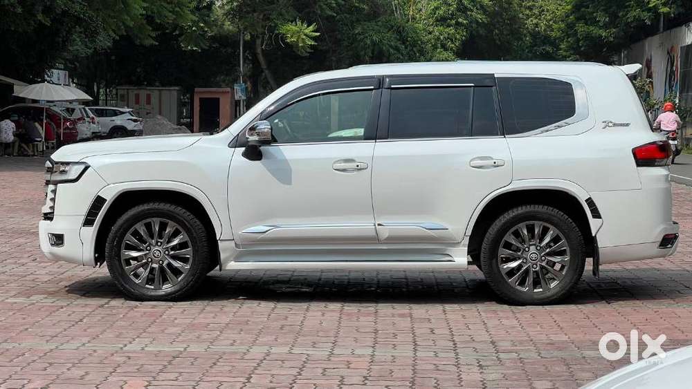 Toyota Land Cruiser [2015-2020] 4.5 Vx Lc 200, 2014, Diesel