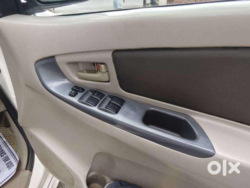 Toyota Innova 2.5 G (diesel) 7 Seater Bs Iv, 2013, Diesel