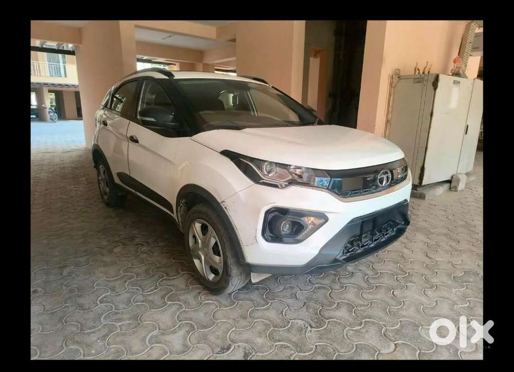 Nexon 2022 Automatic 74k Km Original Tyres