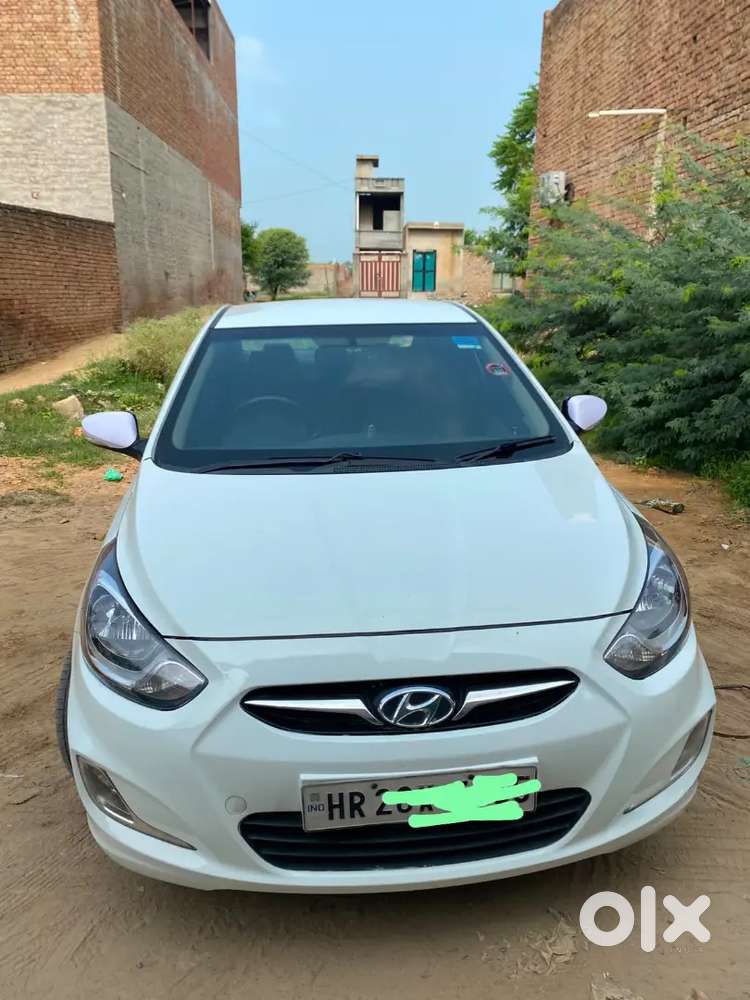 Hyundai Verna Sx Petrol  2012 Spinny Or Cars24 Wala N Contact Kro