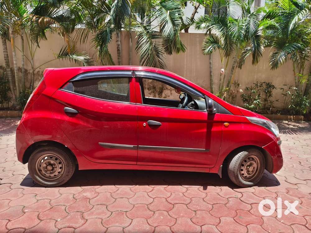 2017 Hyundai Eon Petrol Manual - 22k Km Driven