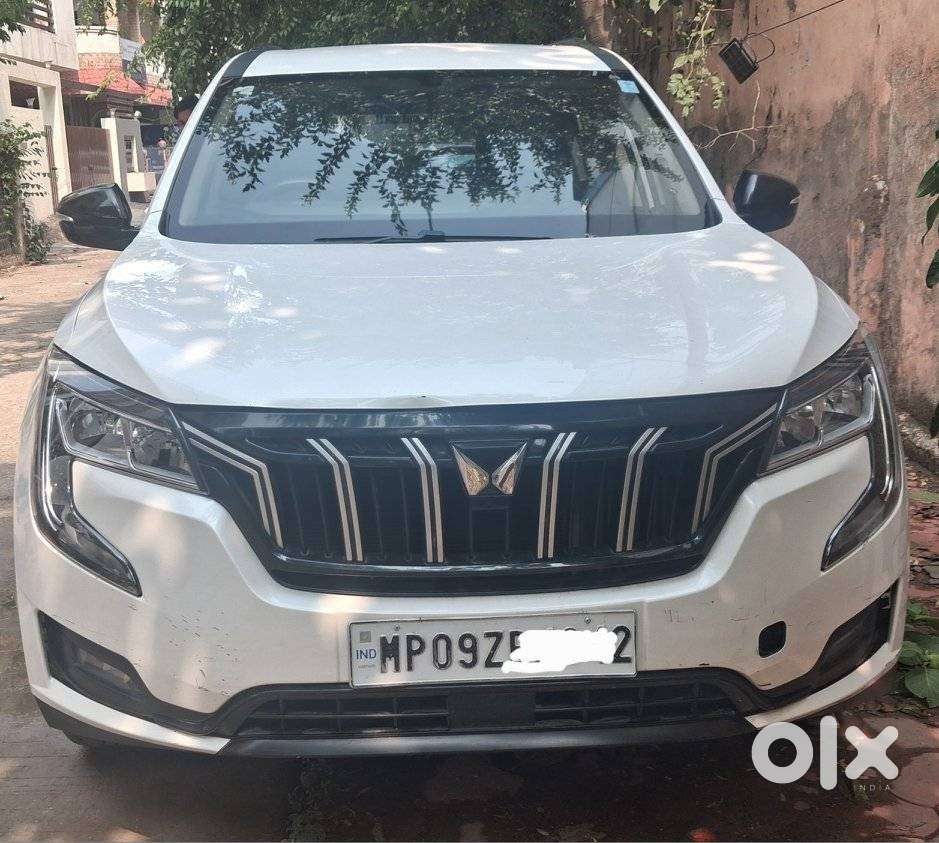 Mahindra Xuv700 Mx Diesel Mt 5 Str (e), 2023, Diesel