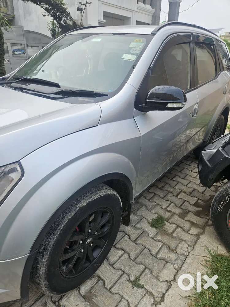 Mahindra Xuv500 2021