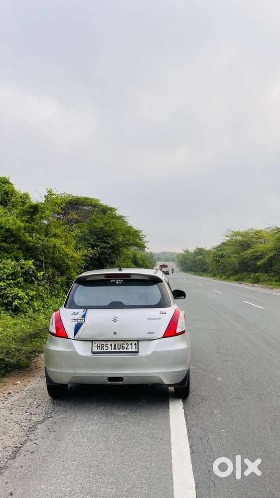Maruti Suzuki Swift Vxi 2013 Petrol Well Maintained