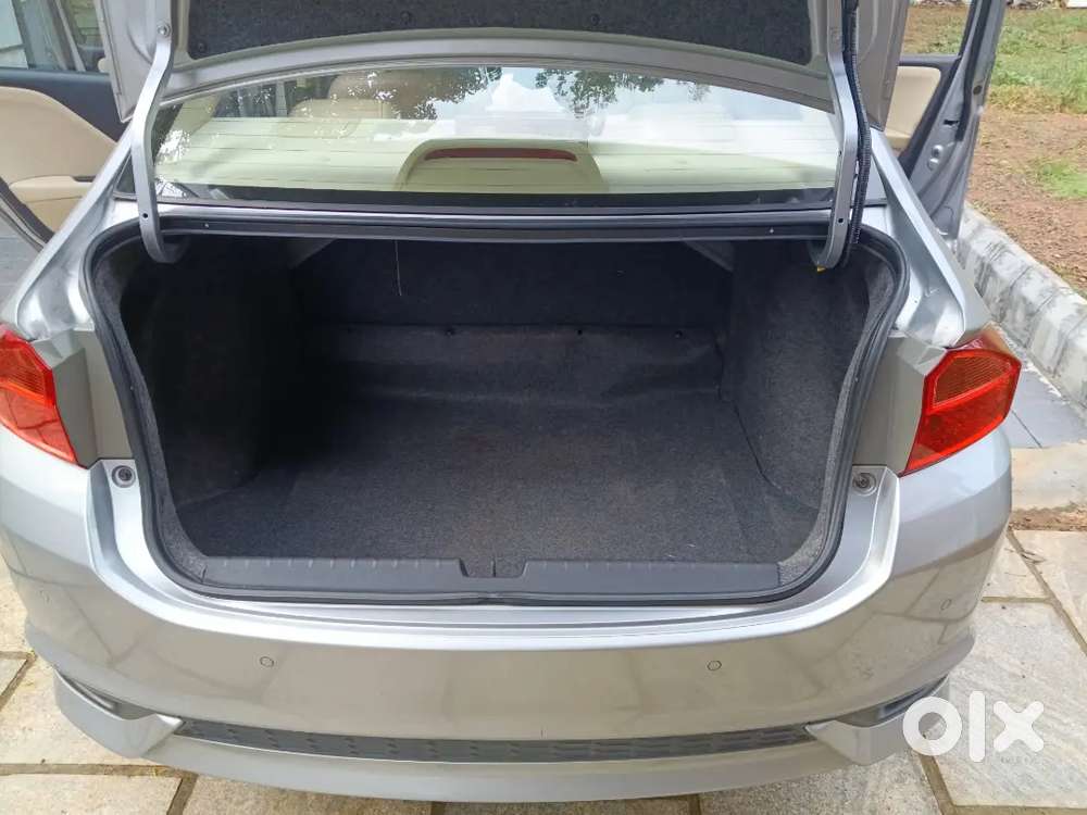 Lady Owned Honda City Sv Mt 1st Owner2021 Registered