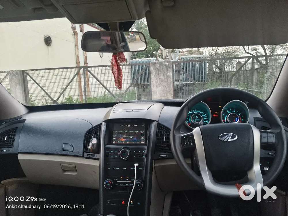 Mahindra Xuv500 2017 Diesel 97000 Km Driven