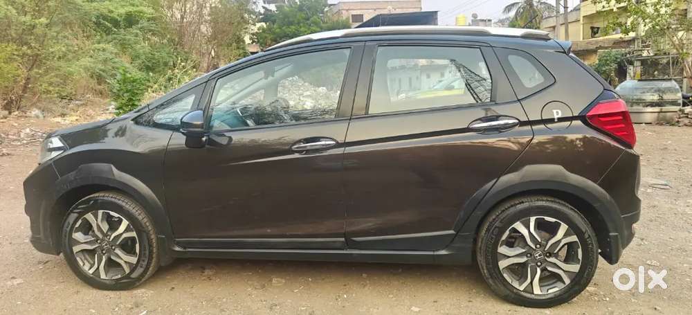 Honda Wr-v 2017 Petrol Well Maintained,insurance Available