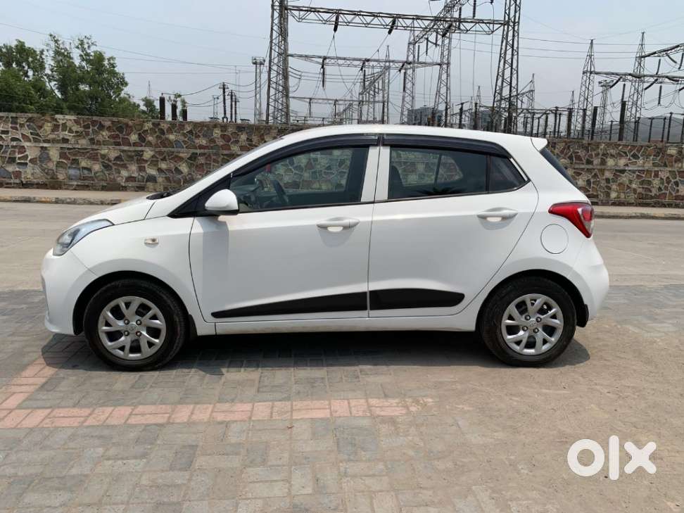 Hyundai Grand I10 1.2 Crdi Sportz, 2017, Diesel
