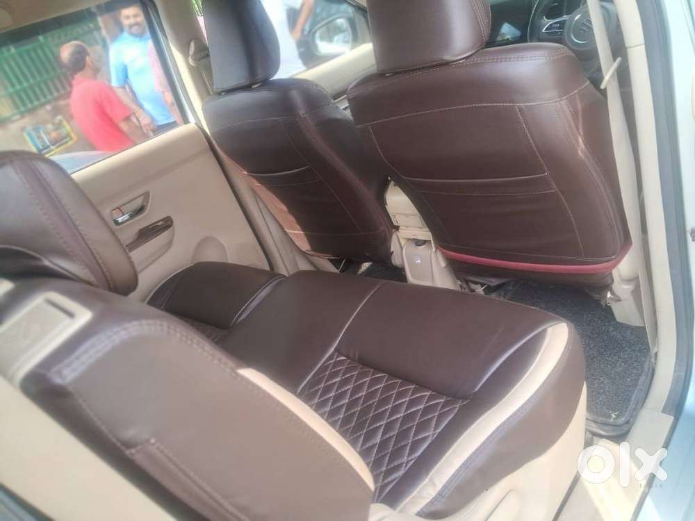 Maruti Suzuki Ertiga 2022-2023  Vxi, 2023, Petrol