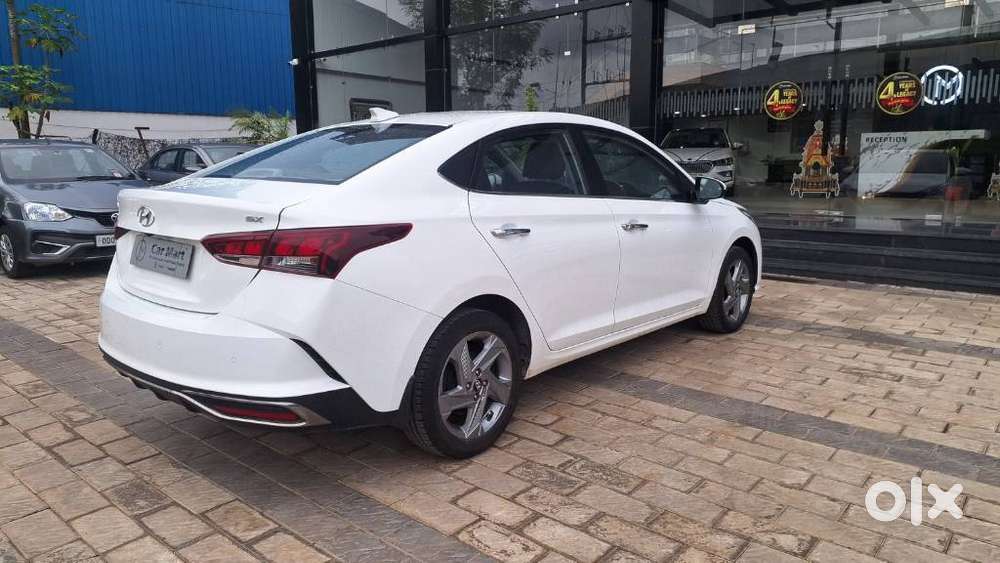 Hyundai Verna, 2022, Petrol