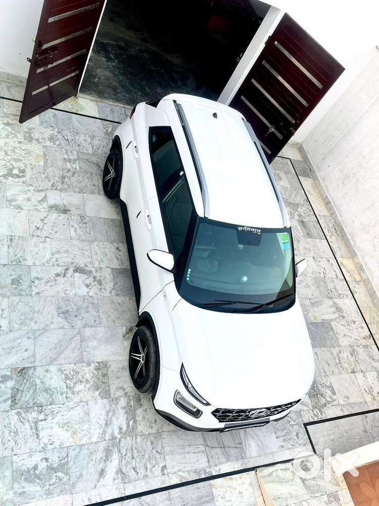 Hyundai Venue 2021 Petrol Good Condition