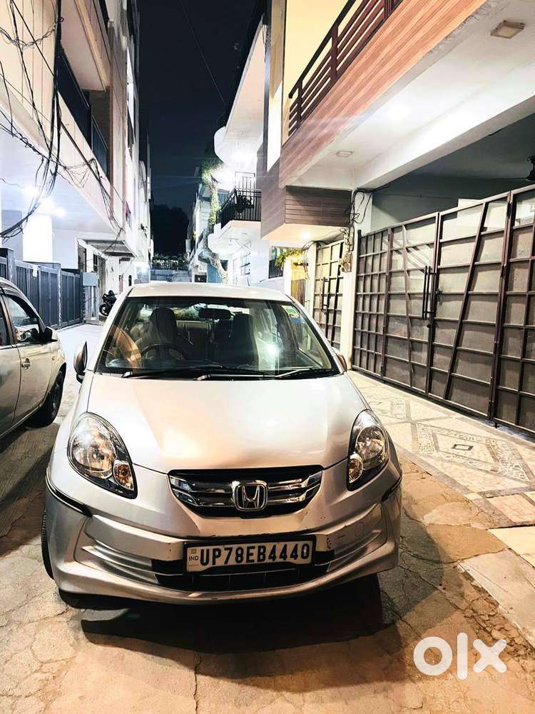 Honda Amaze In Silver Colour Purchased In 2015