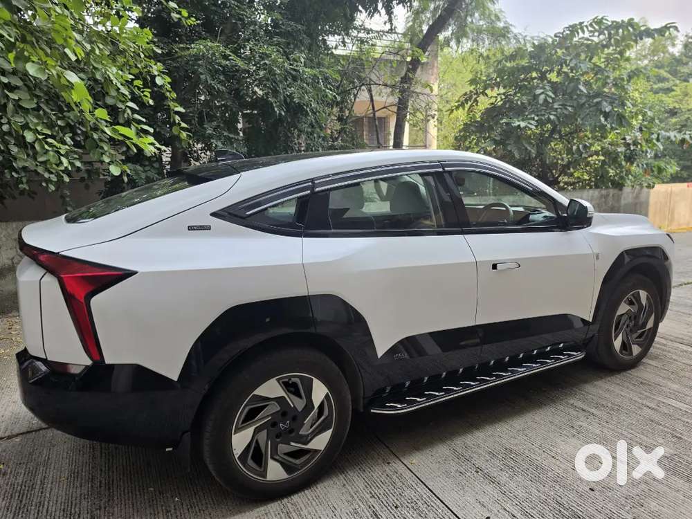 Mahindra Xev 9e Pack 3 Cineluxe Nch | 79 Kwh | 2026 | 3,465 Km