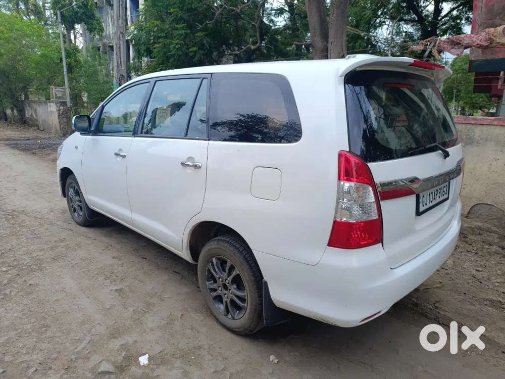 Toyota Innova 2011 Diesel Well Maintained