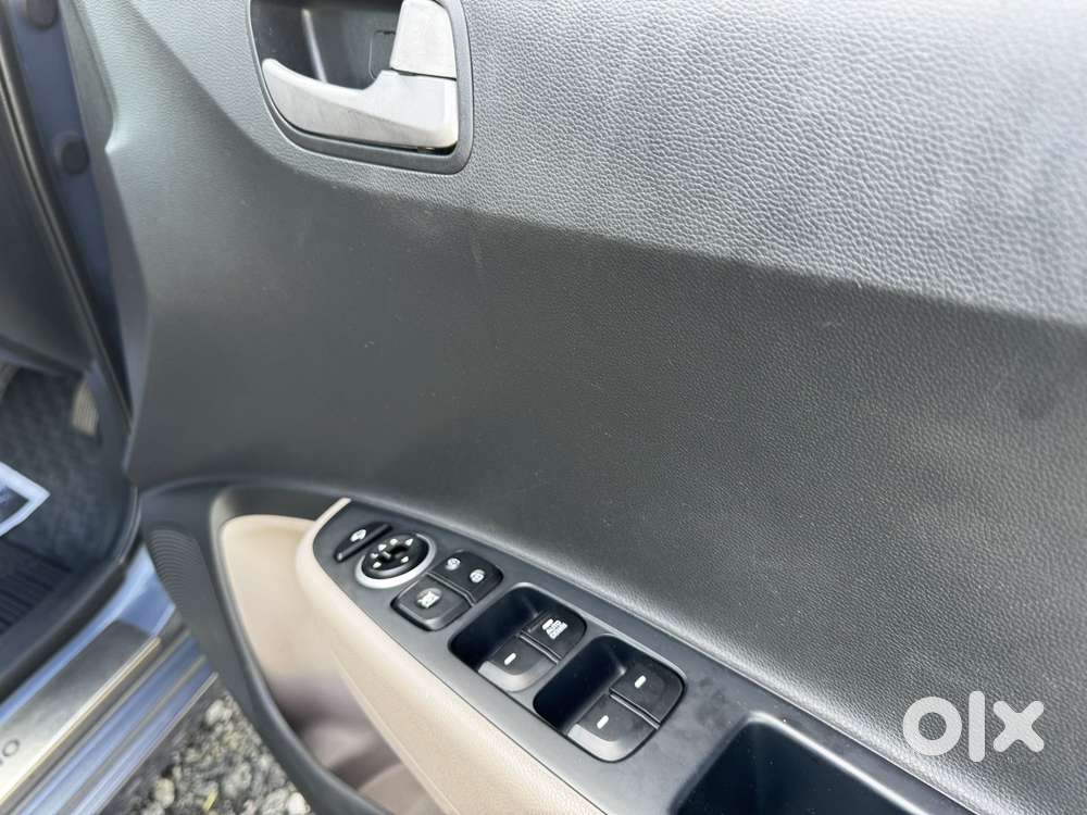 Hyundai Grand I10 At Sportz, 2014, Petrol