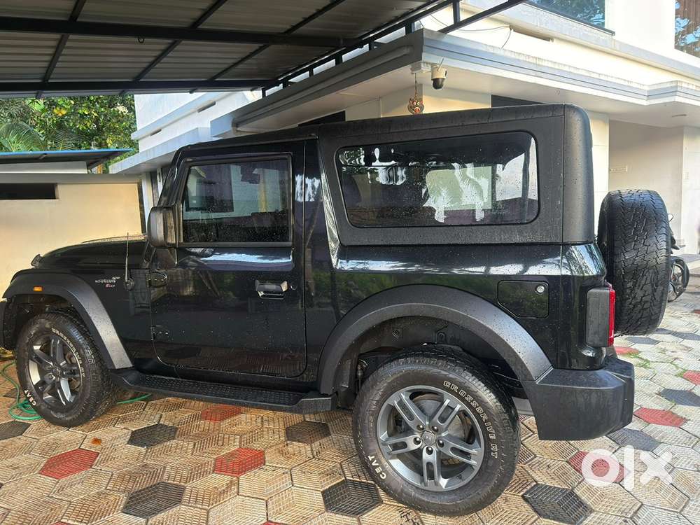 Mahindra Thar Petrol 2023