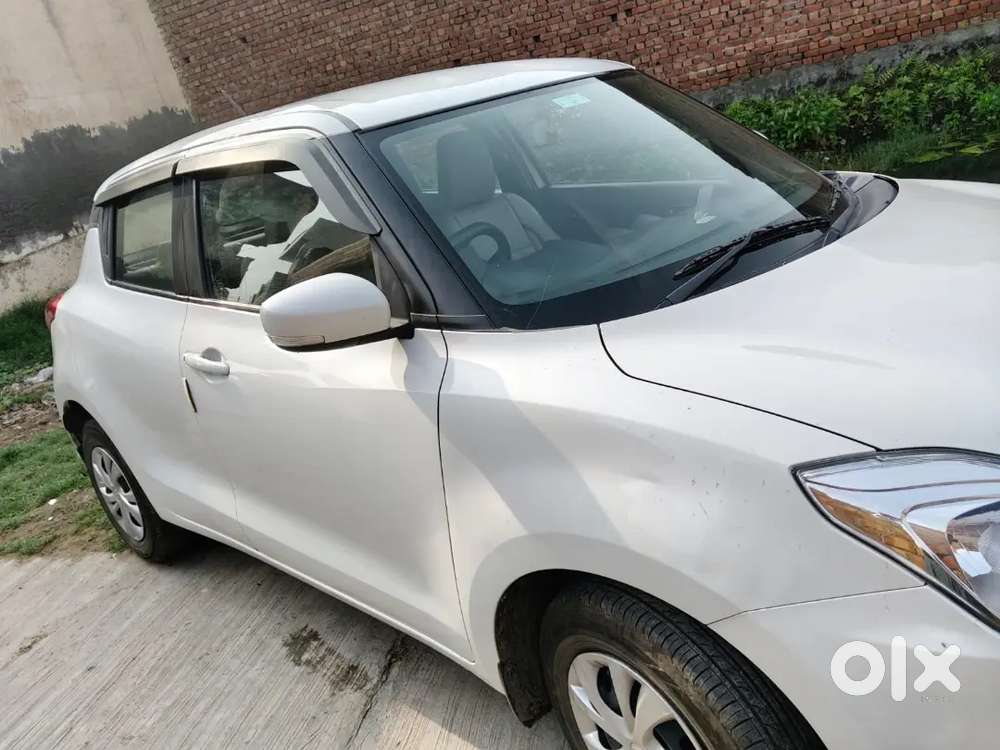Selling Maruti Suzuki Swift Vxi 2020 Petrol